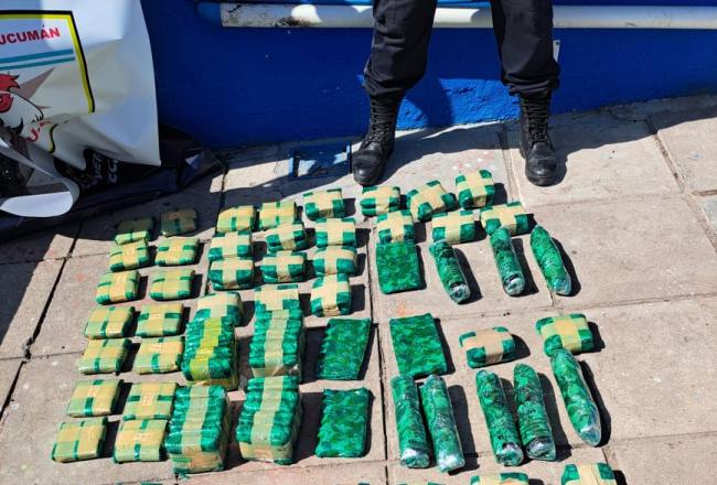 Trancas: secuestraron 24 kilos de hojas de coca en el puesto fronterizo