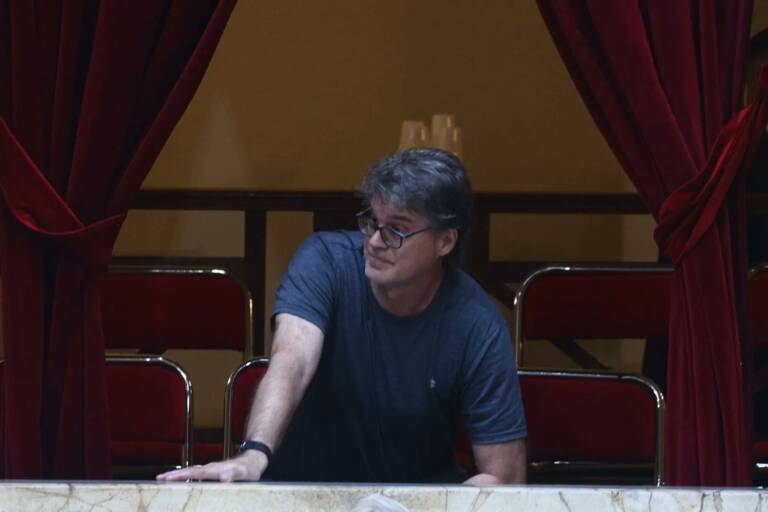 Un hombre insultó a Myriam Bregman mientras se debate en el Congreso sobre la Ley Ómnibus