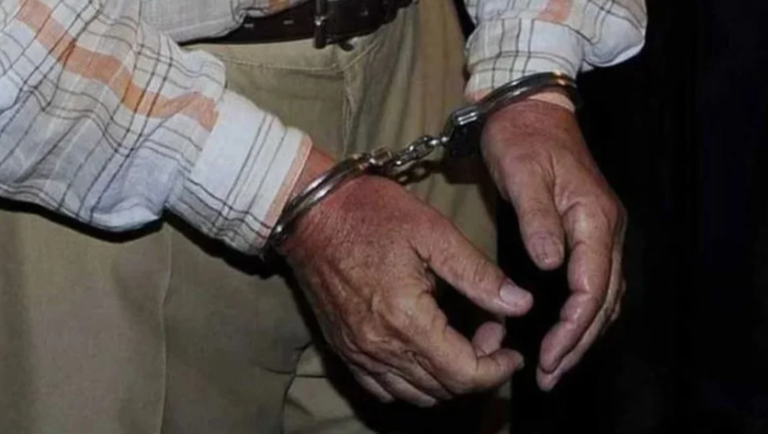 Un jubilado de 80 años se robó una manteca de un supermercado y fue detenido