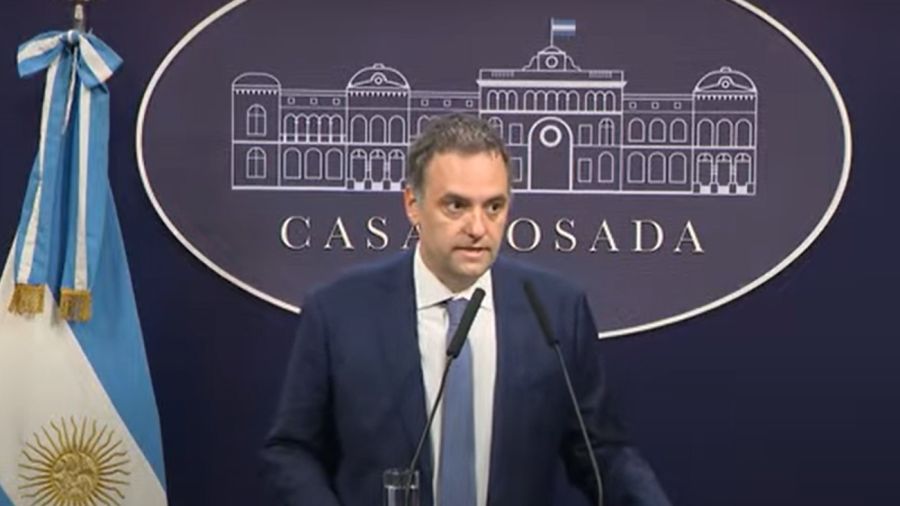 Conferencia de Manuel Adorni 20230115