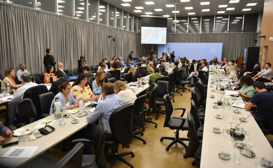 Ley omnibus en comisiones de Diputados