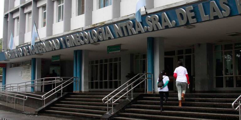 Maternidad: salvan a una mujer que intentó saltar al vacío Instituto de Maternidad y Ginecología Nuestra Señora de Las Mercedes