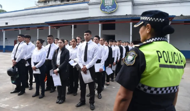 La mitad de los aspirantes a ingresar a la Policía desaprobó el examen en la recuperación