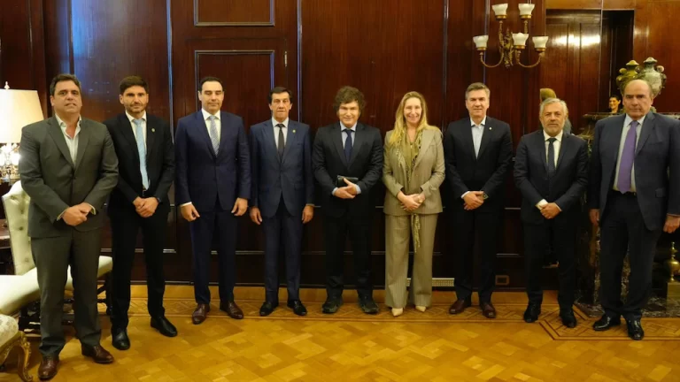 Milei almorzó con Gobernadores de la UCR