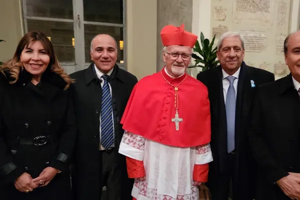 Los kirchneristas Manzur y Mendoza en Roma