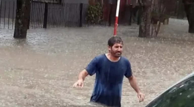 Inundaciones y desolación en Entre Ríos: Villa Elisa y Villaguay bajo el agua inundaciones en Entre Ríos