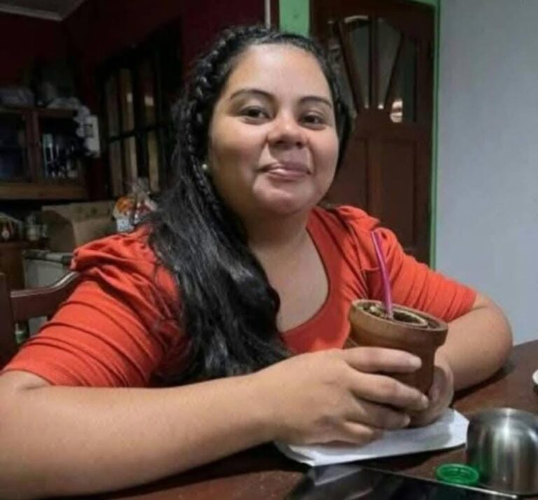 Mujer muerta en el Mercofrut