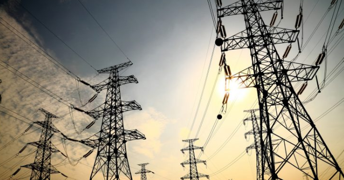 Transporte eléctrico: el Gobierno lanza un plan de inversión privada de 6.600 millones de dolares
