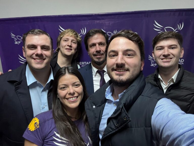 Bombazo y nueva era: LLA sacudió las elecciones en Salta Capital, arrasó la Legislatura y se consolida lla salta