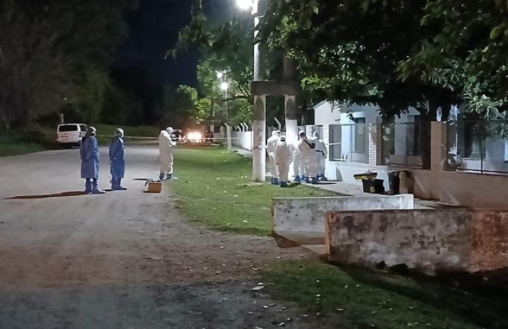 Horror: una mujer fue atada a una reja y estrangulada en Los Nogales Mujer asesinada en los Nogales