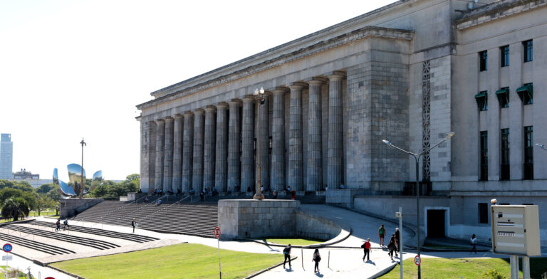 Universidades argentinas caen en ranking global y las de Tucumán quedan afuera Universidades Argentinas caen en el Ranking Global