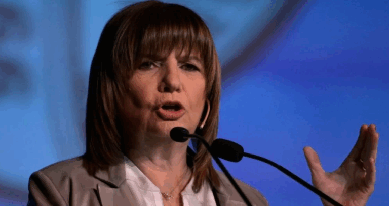 Bullrich tildó de “corporativistas” a los legisladores por el freno a las reformas Bullrich apuntó contra los legisladores “corporativistas”
