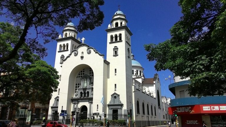 Robo en la Basílica: mujer venezolana denuncia robo durante la misa
