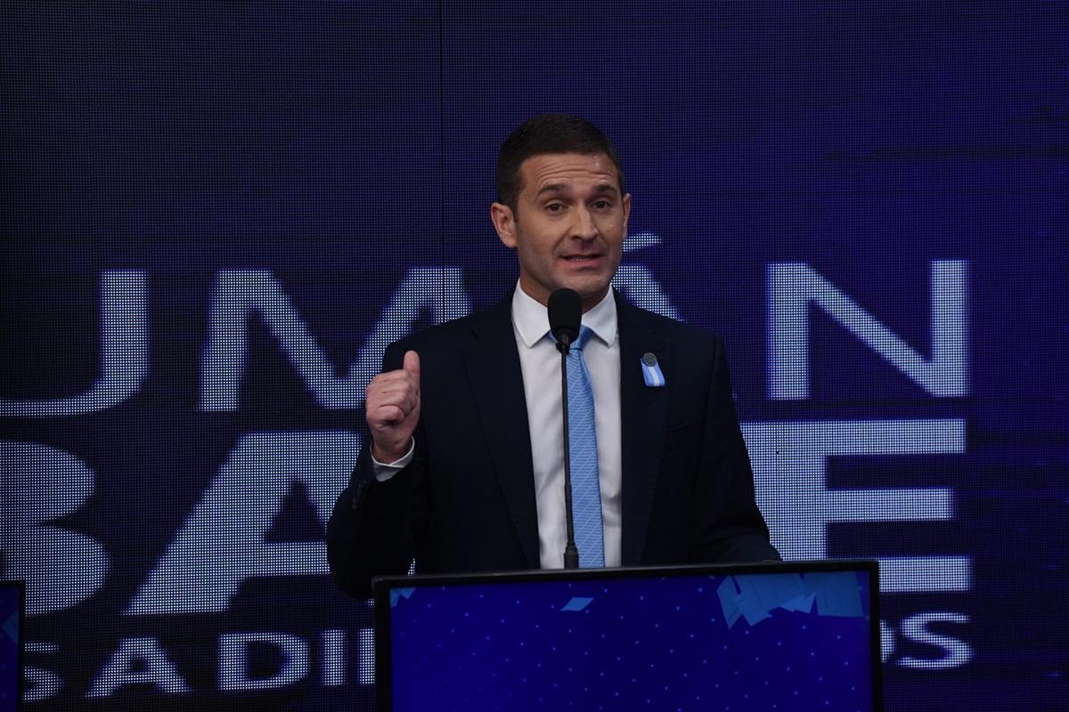 Federico Pelli: "El liderazgo de Lisandro Catalán sigue intacto en Tucumán" 1 Pelli