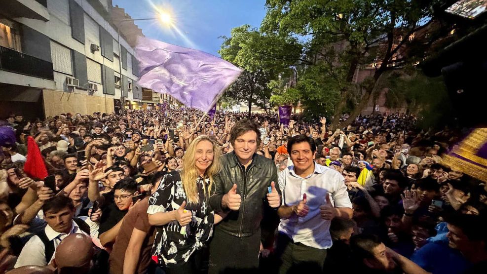 Milei cerró la campaña de La Libertad Avanza en Córdoba con una multitudinaria demostración de apoyo 1 Milei