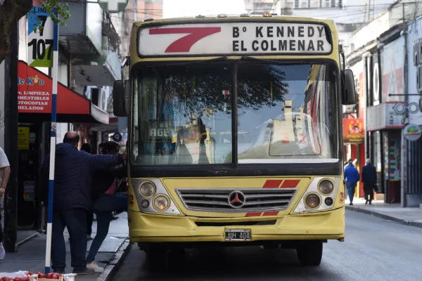 San Miguel de Tucumán sin colectivos: UTA confirma el paro este jueves