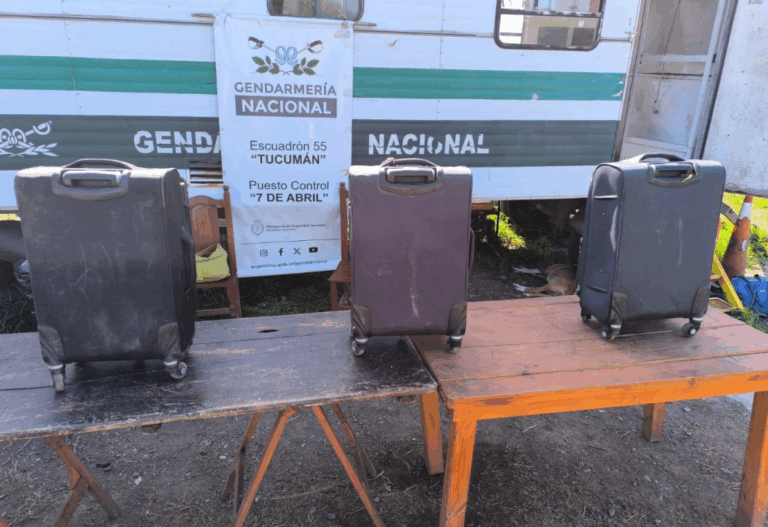 “Tour de compras”: Incautan cocaína oculta en equipajes en la Ruta 34 "Tour de compras": Incautan cocaína oculta en equipajes en la Ruta 34