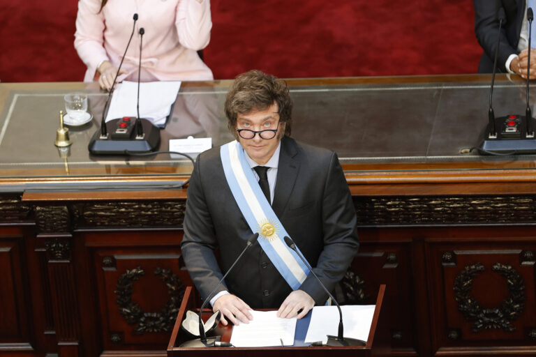milei llama a sesiones extraordinarias en el congreso