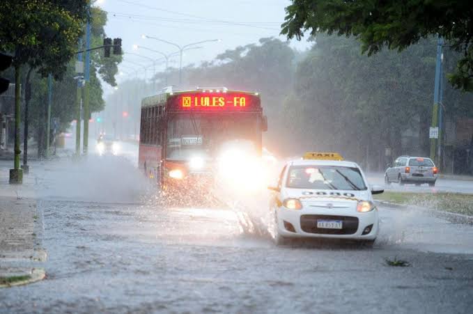 Tormentas en Tucumán: alerta por lluvias intensas y actividad eléctrica