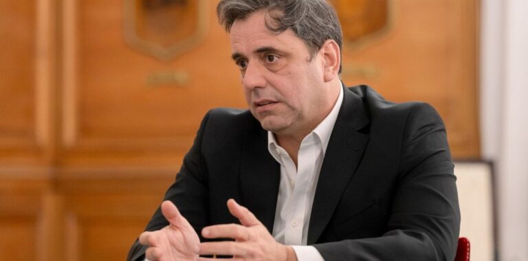 Catalán: “La decadencia de Tucumán tiene nombre y apellido: la política de siempre”