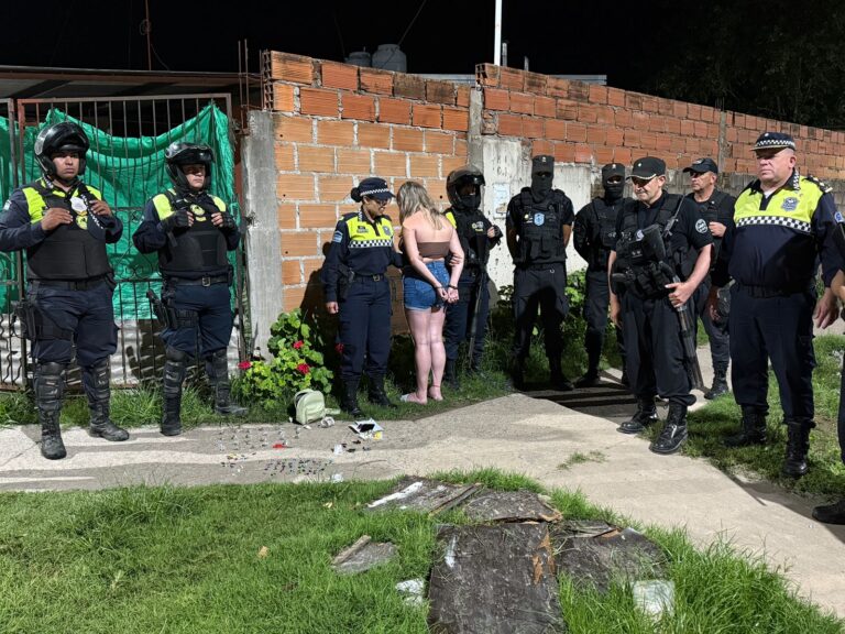 Alderetes: demoraron a una joven de 18 años con droga y dinero en efectivo Alderetes: demoraron a una joven de 18 años con droga y dinero en efectivo