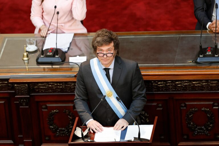 El Senado tratará el miércoles 11 la modernización laboral impulsada por el Gobierno modernización labora - senado - milei