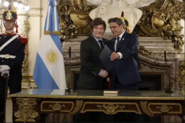 Catalán apuntó contra Jaldo por oponerse a la baja del impuesto a las Ganancias en la modernización laboral catalan
