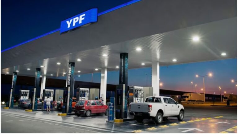 YPF congela los aumentos y estabiliza el precio de la nafta
