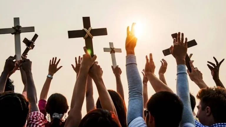 Comunidad, tradición y fe: las claves del interés juvenil en el catolicismo