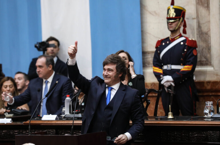 Cómo es la Ley de Lobby que impulsa Milei para regular la gestión de intereses en Argentina