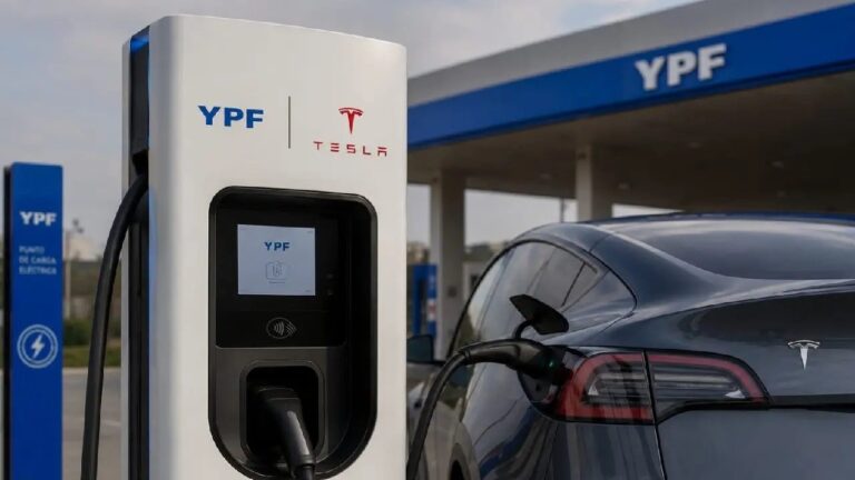 Tesla desembarca en Argentina: acuerdo con YPF, cargadores eléctricos y un ambicioso proyecto tecnológico en la Patagonia