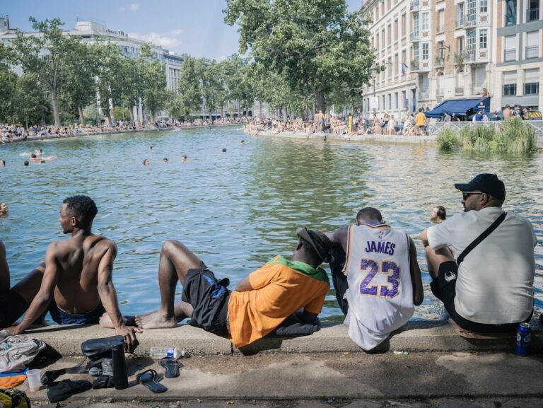 Ola de calor en Europa: las funerarias de París colapsaron tras más de 1.000 muertes en Francia