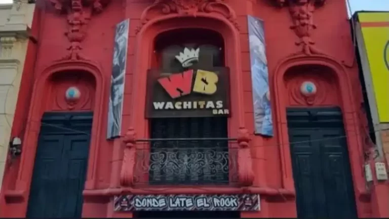 Allanaron el bar donde trabajaba una de las imputadas por el femicidio de Agostina Vega