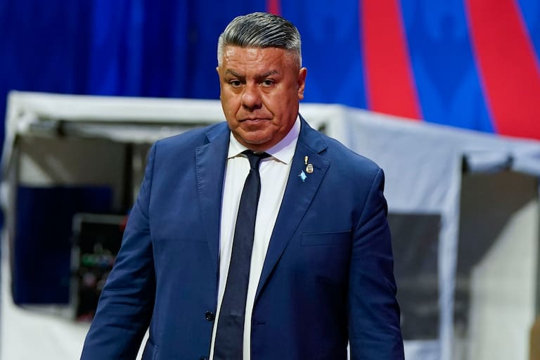 El FBI demoró el vuelo de la Selección e incautó dispositivos de Tapia y otros dirigentes de la AFA