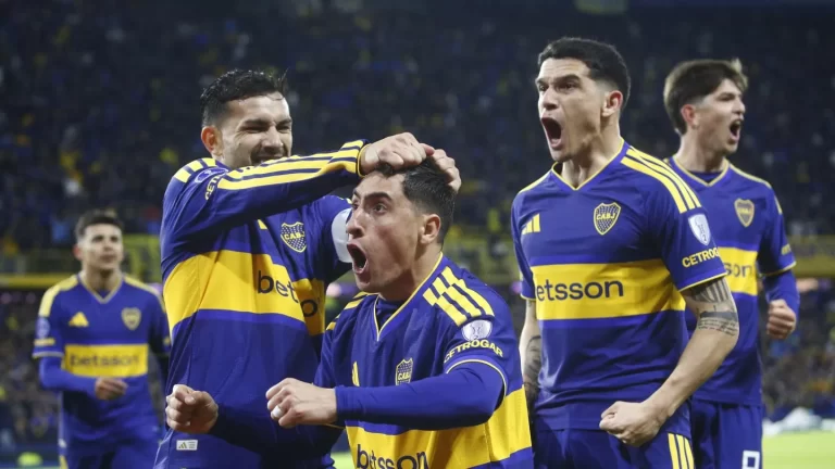 Boca venció 1-0 a San Pablo en La Bombonera y viajará a Brasil con ventaja