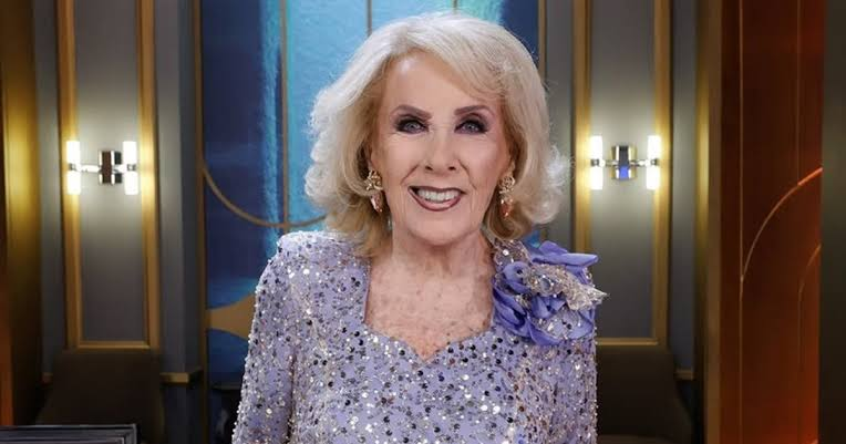 Mirtha Legrand fue internada por un cuadro de bronquitis