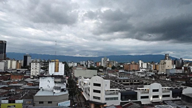 Tucumán tendrá un abrupto cambio de temperatura: viento Zonda, tormentas y frío