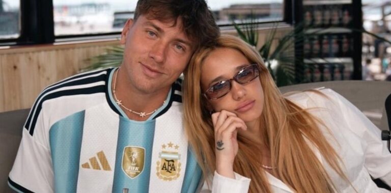 Ángela Torres elogió la gastronomía tucumana tras probar el clásico sánguche de milanesa